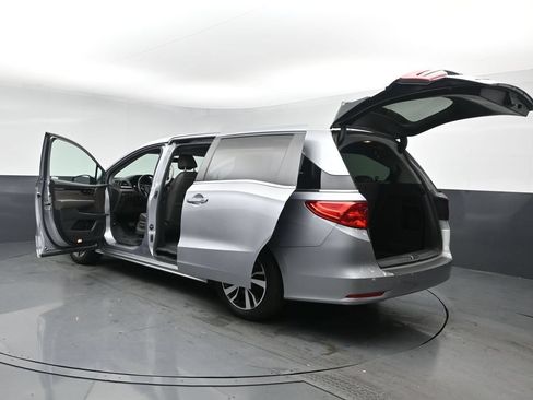 Used 2022 Honda Odyssey Touring image 31