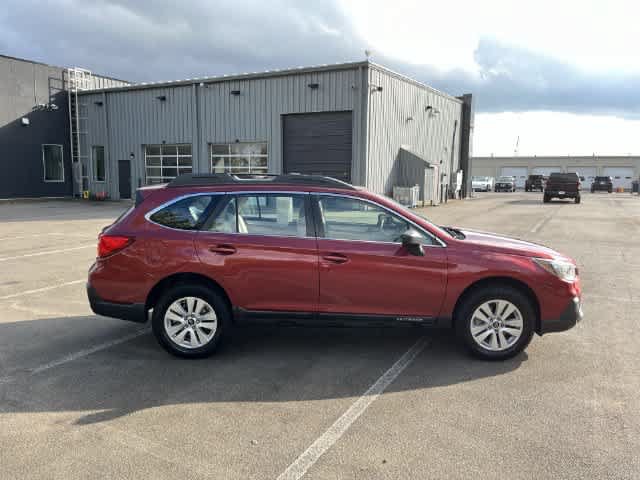 Used 2019 Subaru Outback 2.5i AWD/4WD image 9