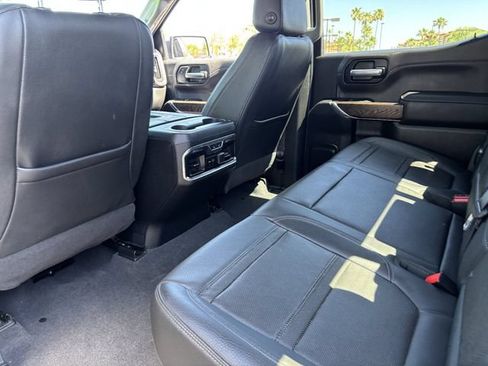 Used 2020 GMC Sierra 1500 Denali w/ Denali Ultimate Package AWD/4WD image 17