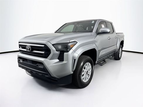 Certified 2024 Toyota Tacoma SR5 image 2