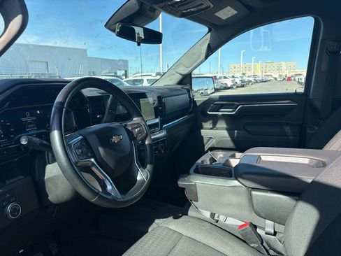 Used 2023 Chevrolet Silverado 1500 LT w/ Protection Package image 10