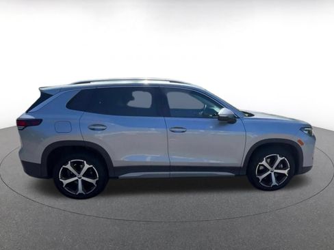 Used 2026 Volkswagen Tiguan SE AWD/4WD image 16