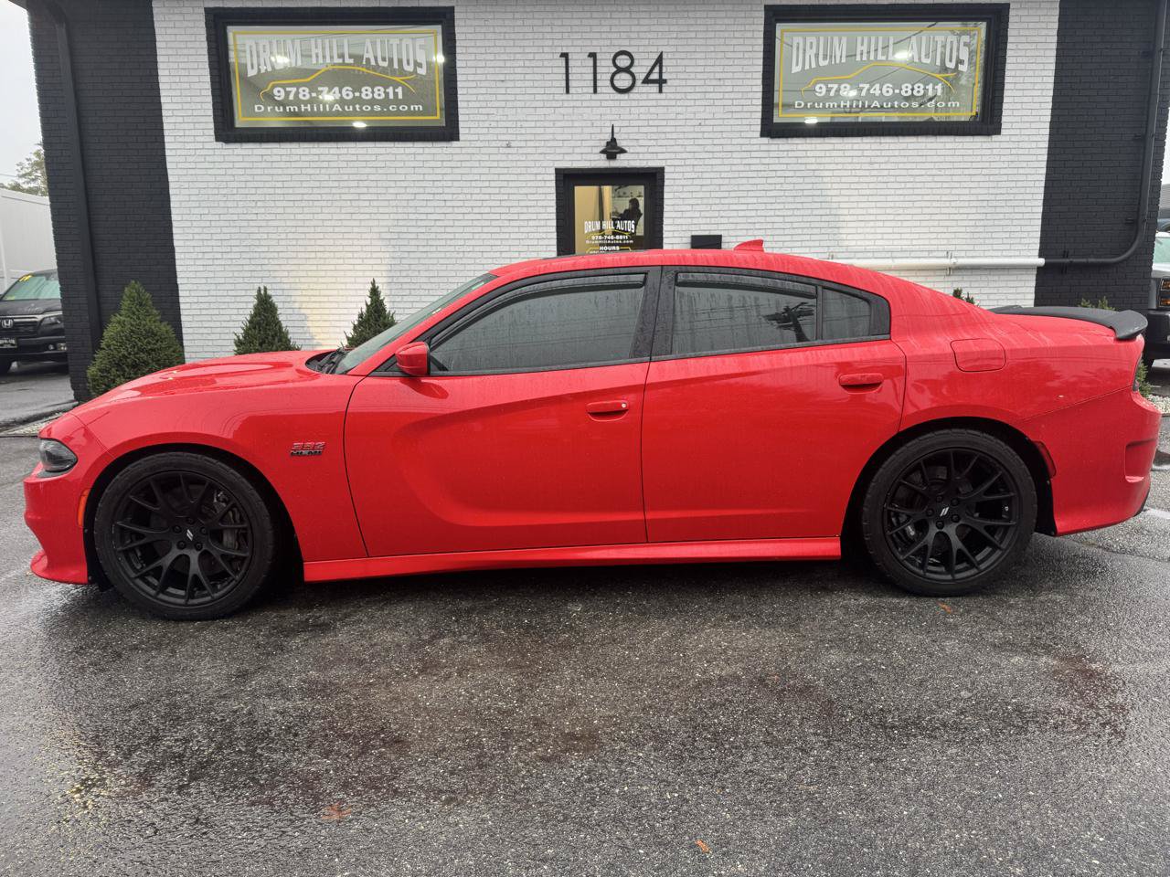 Used 2018 Dodge Charger R/T Scat Pack w/ Dynamics Package RWD image 2