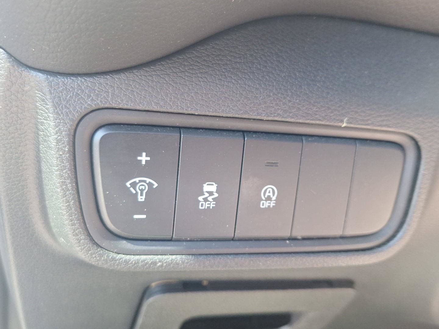Used 2023 Kia Soul LX w/ LX Technology Package FWD image 21