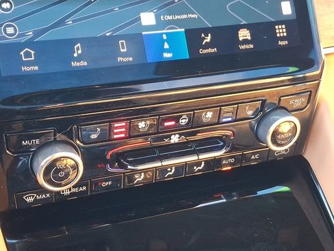 Used 2023 Jeep Grand Cherokee Summit image 16