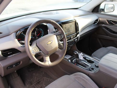 Used 2019 Chevrolet Traverse LT w/ LPO, Floor Liner Package image 10