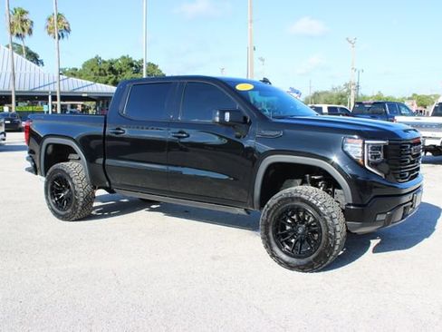 Used 2024 GMC Sierra 1500 SLT w/ SLT Premium Plus Package AWD/4WD image 15