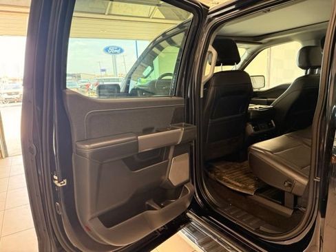 Used 2021 Ford F150 Lariat w/ Equipment Group 502A High AWD/4WD image 17