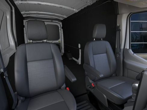 New 2026 Ford Transit 250 148 Medium Roof w/ Load Area Protection Package RWD image 13