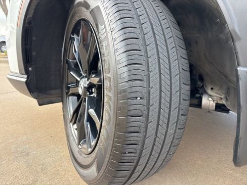 Used 2025 Honda CR-V EX-L image 19