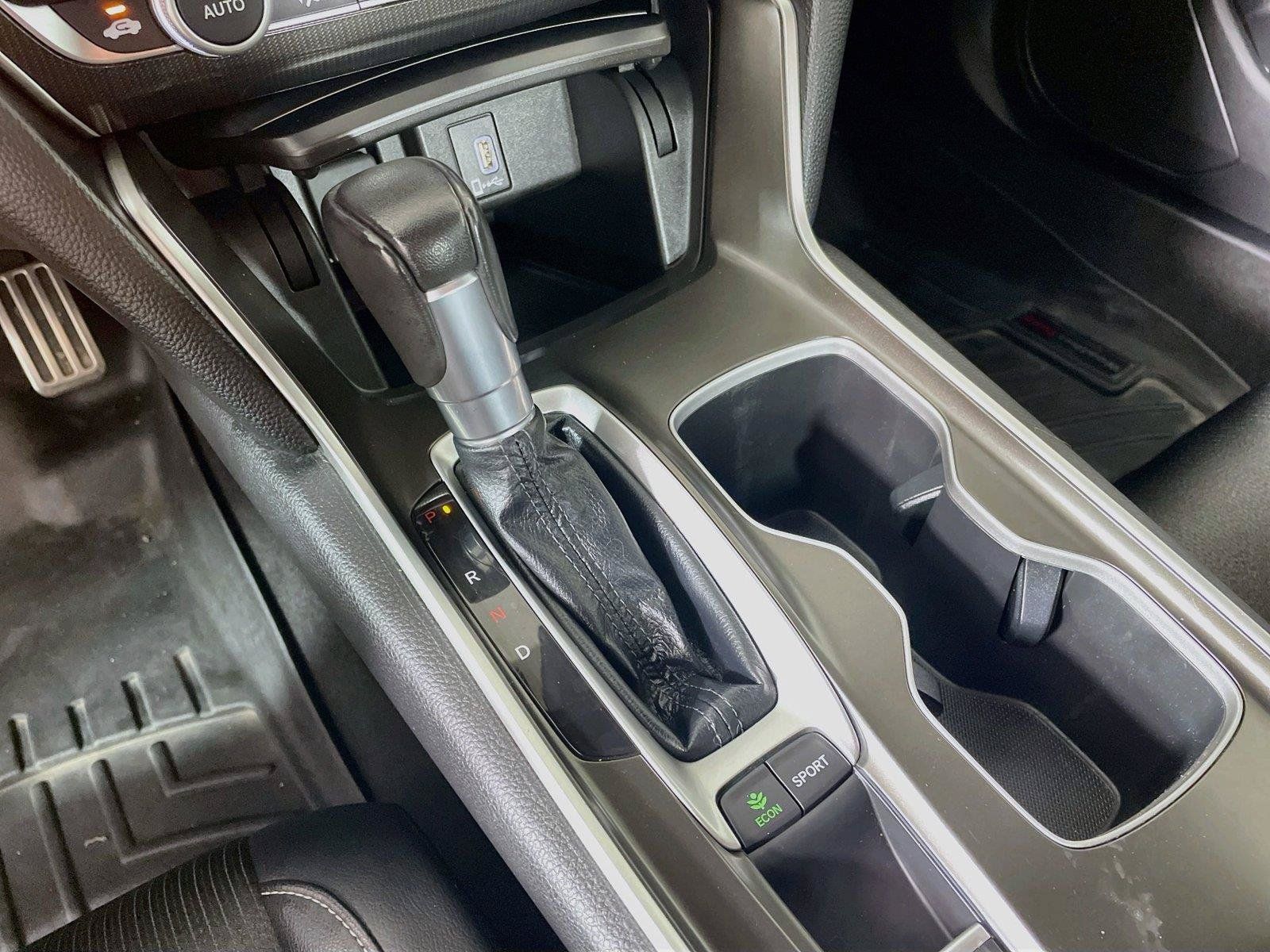 Used 2018 Honda Accord Sport image 15