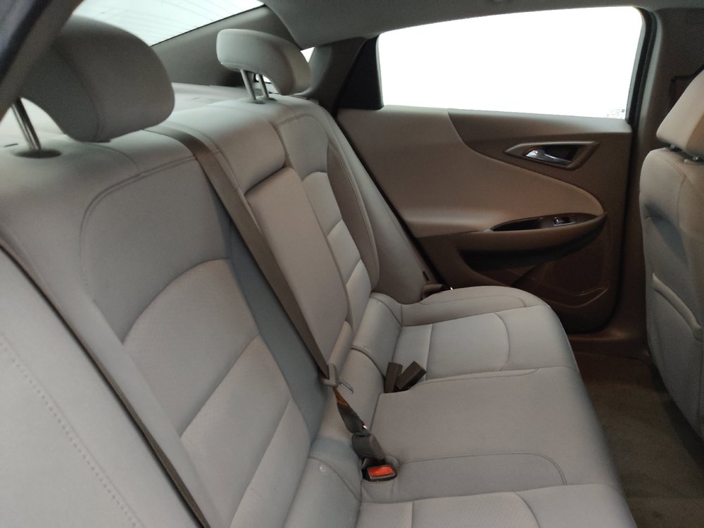 Used 2020 Chevrolet Malibu LT FWD image 19