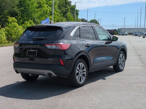 Certified 2022 Ford Escape SEL AWD/4WD image 4