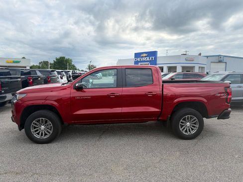 Used 2023 Chevrolet Colorado LT w/ LT Convenience Package AWD/4WD image 6