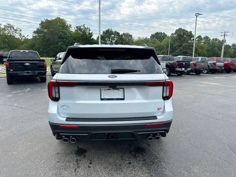 New 2026 Ford Explorer ST AWD/4WD image 4