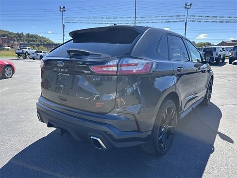 Used 2024 Ford Edge ST w/ Equipment Group 401A image 4