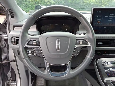 Certified 2022 Lincoln Nautilus Reserve image 21