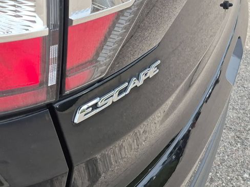 Used 2017 Ford Escape S FWD image 13