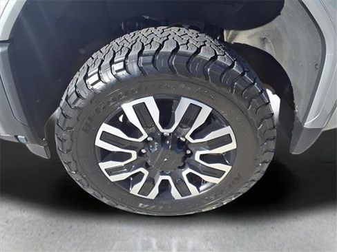 Used 2024 GMC Sierra 2500 Denali Ultimate image 26