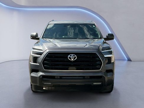Used 2025 Toyota Sequoia SR5 AWD/4WD image 8