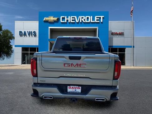 Used 2024 GMC Sierra 1500 Denali AWD/4WD image 4