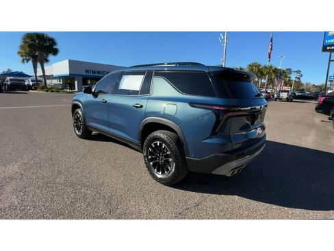 Used 2024 Chevrolet Traverse Z71 w/ Enhanced Driving Package image 4