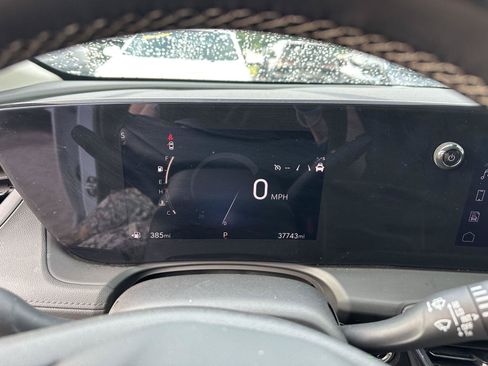 Used 2025 Buick Encore GX Preferred FWD image 25