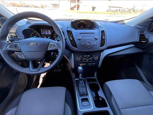 Used 2017 Ford Escape SE image 13