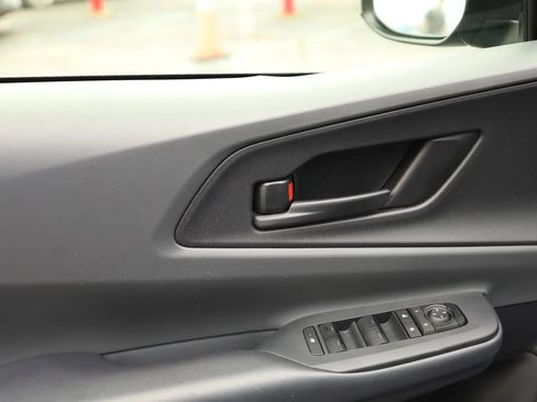 Used 2024 Toyota Prius LE FWD image 10