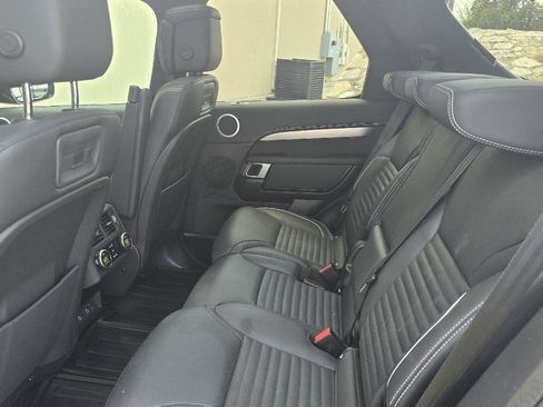 Certified 2024 Land Rover Discovery Dynamic SE AWD/4WD image 8