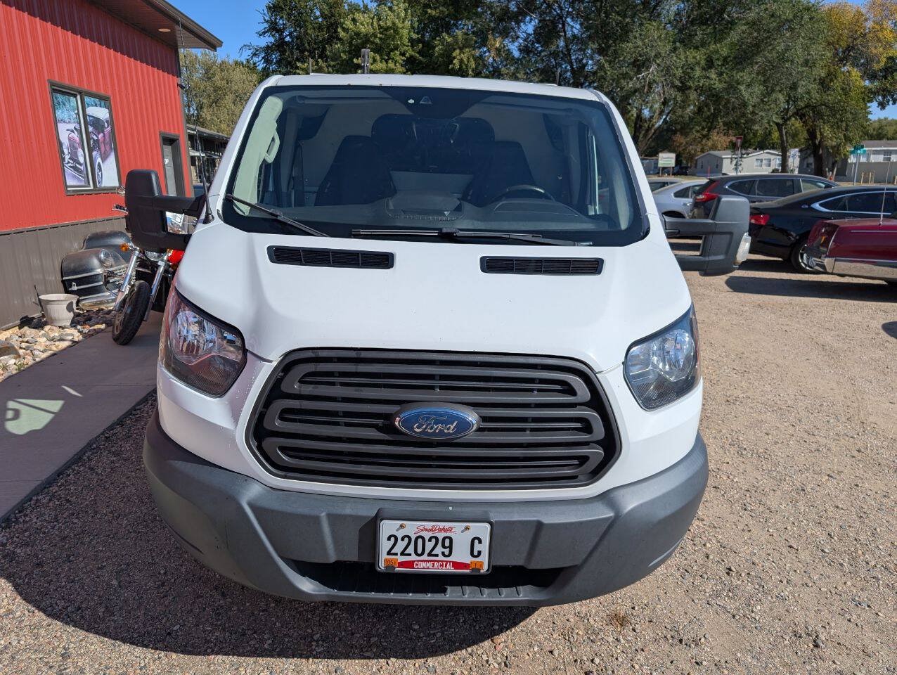 Used 2018 Ford Transit 250 130 Low Roof RWD image 3