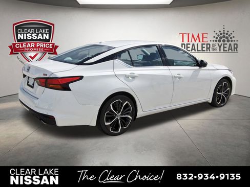 Certified 2025 Nissan Altima 2.5 SR w/ SR Premium Package FWD image 7
