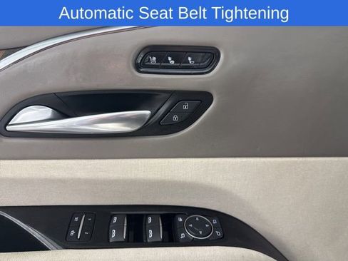 Used 2021 Cadillac Escalade Premium Luxury Platinum image 23