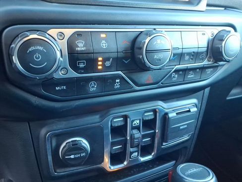 Used 2023 Jeep Gladiator Overland image 22