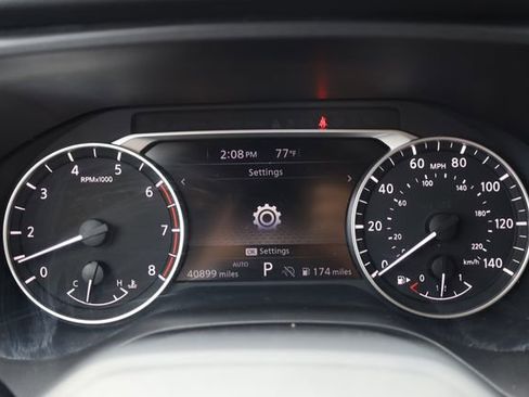 Used 2025 Nissan Rogue SV image 18