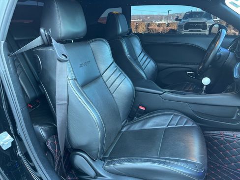 Used 2016 Dodge Challenger SRT Hellcat image 22