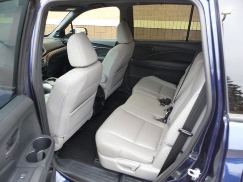 Used 2023 Honda Passport EX-L image 37