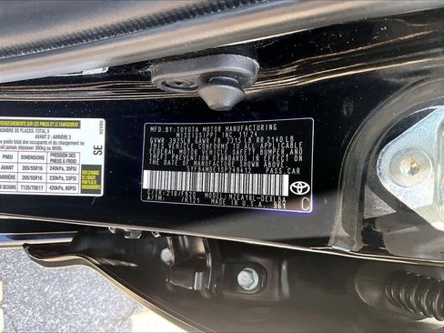 Used 2025 Toyota Corolla LE FWD image 36