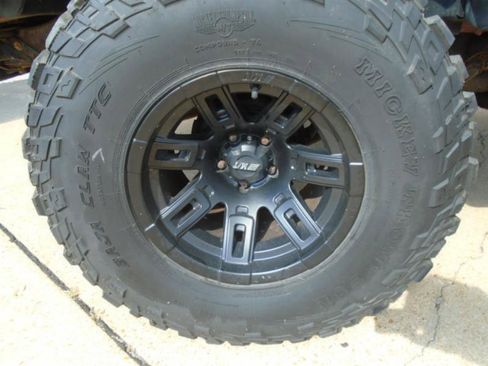 Used 2005 Jeep Wrangler Sport w/ 30" Tire & Wheel Group image 19