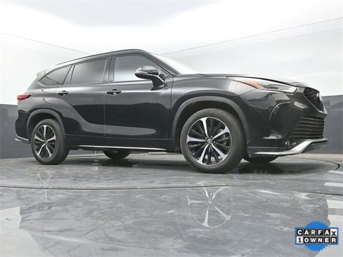 Used 2021 Toyota Highlander XSE image 45