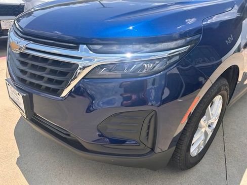 Used 2022 Chevrolet Equinox LS AWD/4WD image 4