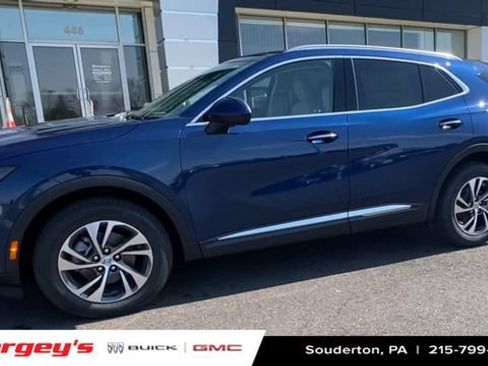 Used 2022 Buick Envision Essence w/ Technology Package I FWD image 4