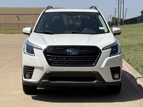 Used 2023 Subaru Forester Premium AWD/4WD image 7