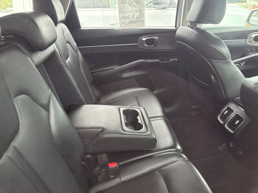 Used 2022 Kia Sorento S w/ Panoramic Sunroof Package AWD/4WD image 24