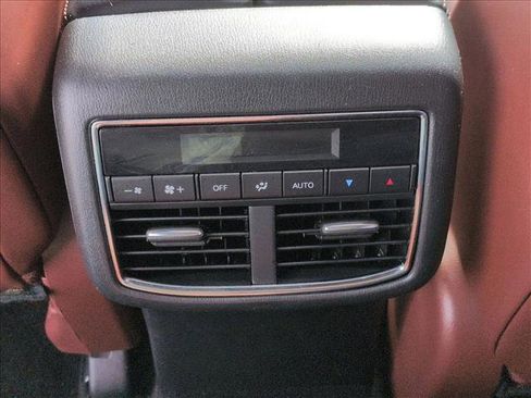 Used 2017 MAZDA CX-9 Signature image 17