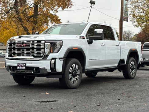 New 2026 GMC Sierra 2500 Denali w/ Denali Reserve Package image 7
