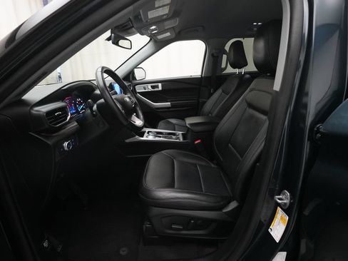 Used 2022 Ford Explorer Limited w/ Class IV Trailer Tow Package AWD/4WD image 7