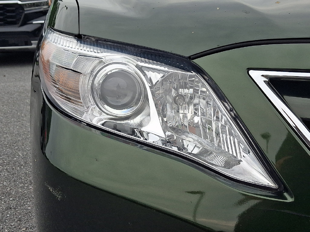 Used 2011 Toyota Camry LE w/ LE Extra-Value Pkg FWD image 10