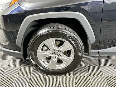 Used 2024 Toyota RAV4 XLE FWD image 11