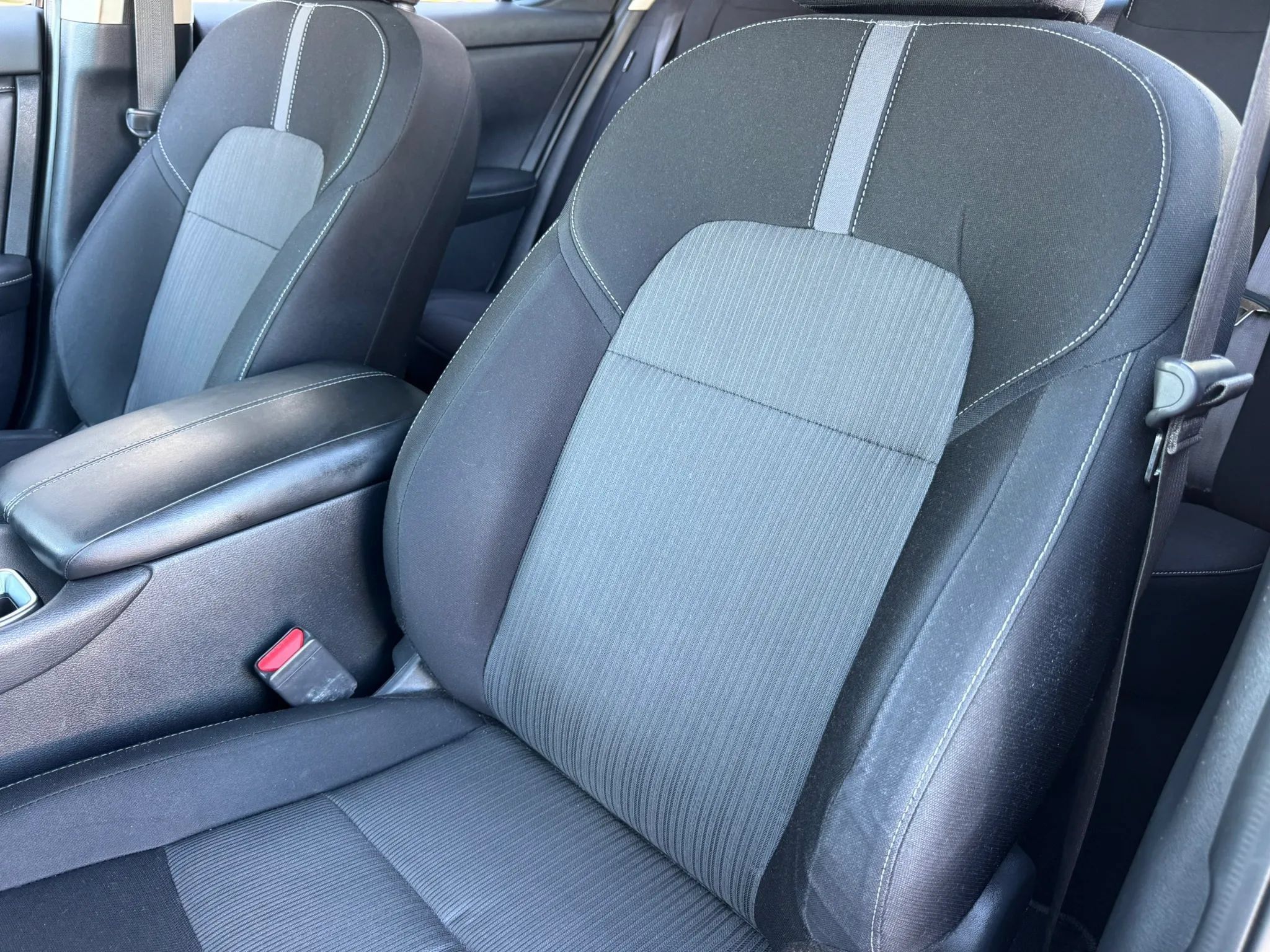 Used 2020 Nissan Sentra SV FWD image 17
